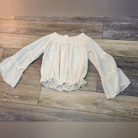 La Miel cream polka dot sheer bell sleeve - Picture 1 of 6